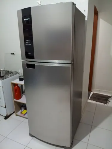 Geladeira Brastemp Frost Free 385 LT semi nova