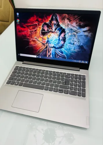 Notebook Lenovo completo + Brinde