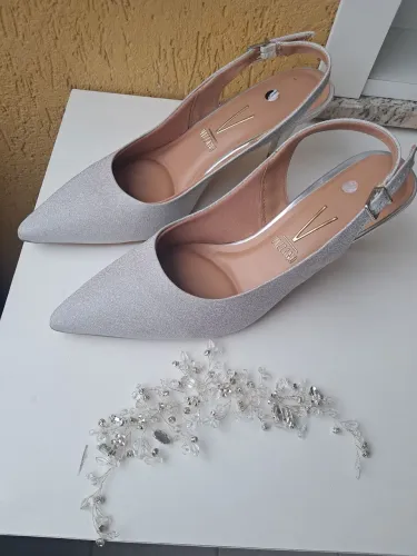 Sandália maravilhosa para Noiva ou debutantes