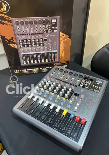 A mesa de som J&F 6 Canais USB CH6USB PS6USB