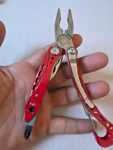 Canivete leatherman skeletool