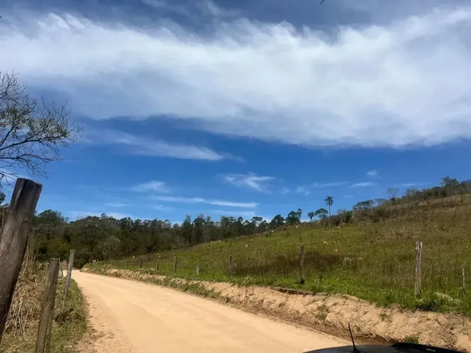 L1- Os melhores preços de lotes de 1.000m2, venha já conhecer.
