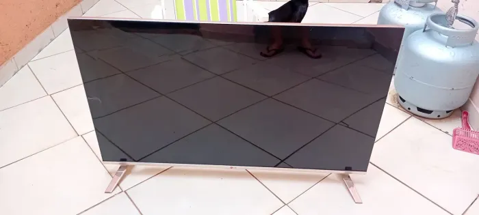 Vendo Smartv LG 47 polegadas com a tela quebrada modelo 47LB7050