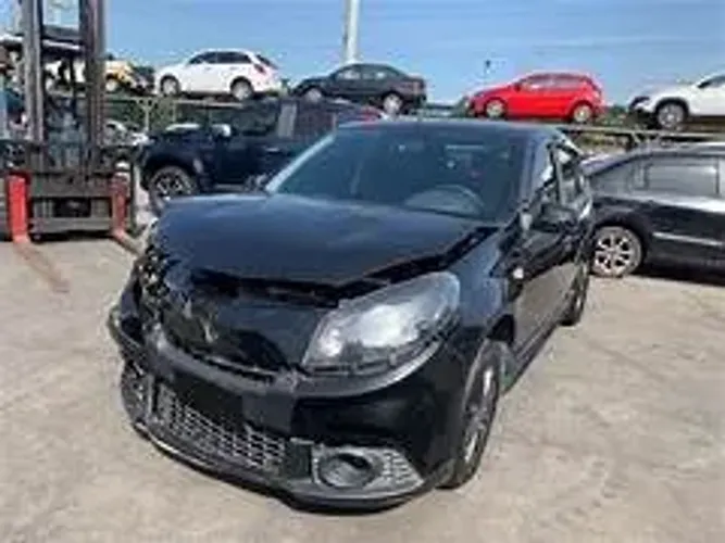Retirada de peças sucata renault sandero 2011 2012 2013