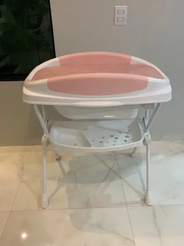 Banheira de bebê e Dossel de mosquiteiro