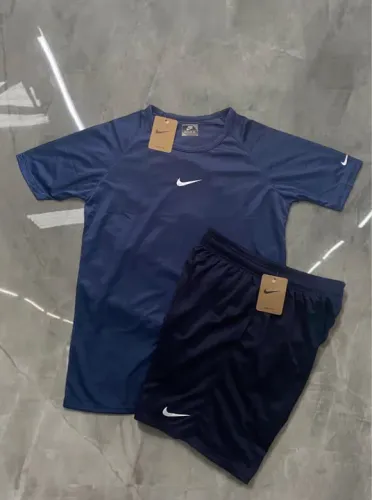 Blusa e bermuda dry fit ?
