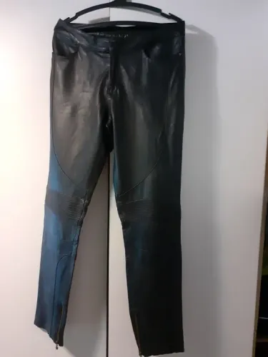 Calça de Couro legitimo original black bullPreta femina