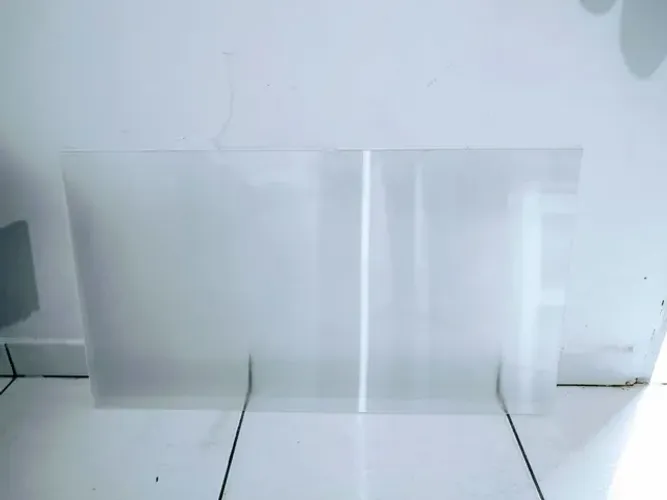 Placa em acrílico 86x49x3mm 