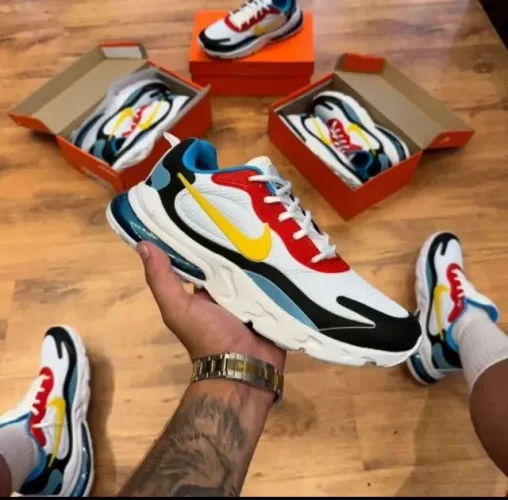 Tênis Nike React 270