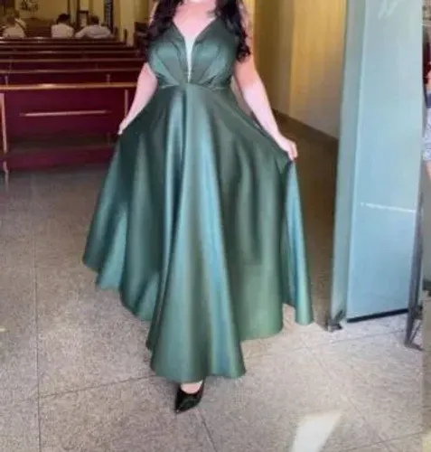 Vestido de festa verde oliva
