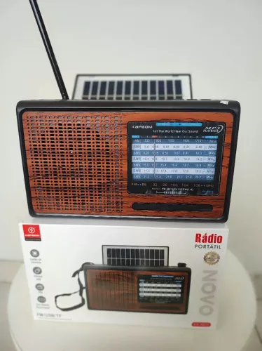 Rádio Portátil Solar AM/FM/SW/USB/TF - Novo!