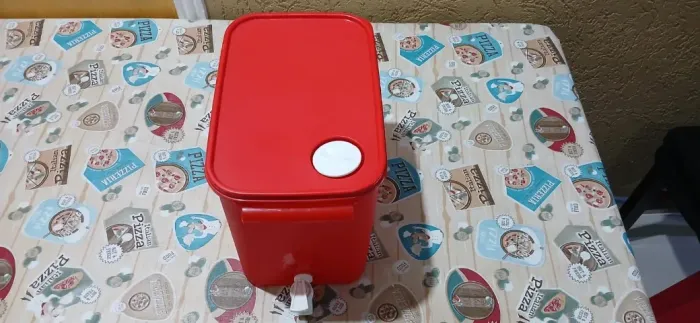 Dispenser Galão Tuperware 8,7 litros
