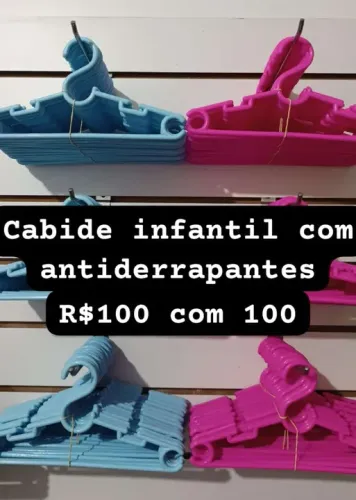 Cabide de Plastico Com Antiderrapantes Infantil