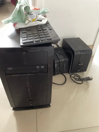 CPU e nobreak e dvd-r de câmeras