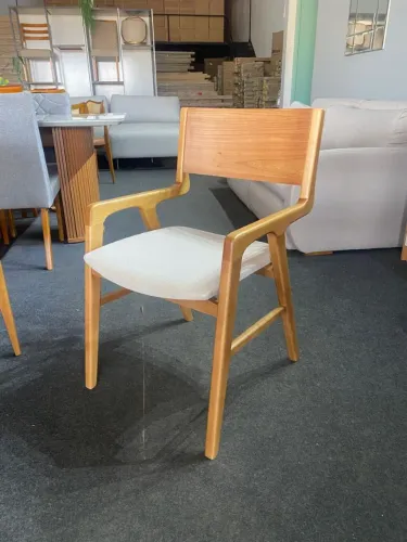 Cadeira Liz Encosto Laminado Madeira Maciça (Nova Direto da Fábrica)