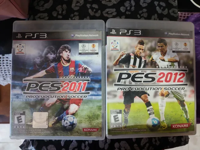 Jogo de PS3 PES 2011 e 2012 original funcionando 