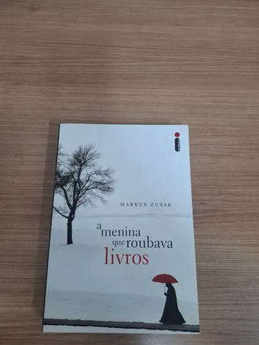 A MENINA QUE ROUBAVA LIVROS