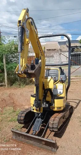 Mini escavadeira Yanmar Vio12