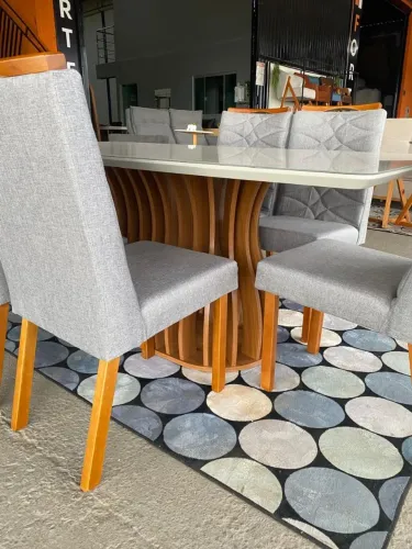 Mesa de Jantar 6 lugares com tampo de vidro 1.80 x 90 cadeira em Madeira