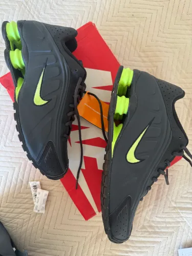Nike Shox R4 Raridade