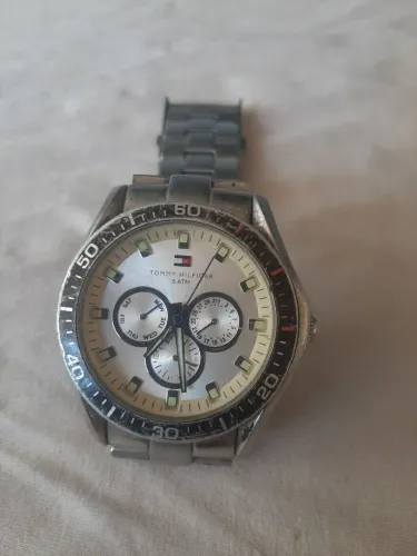 Vendo relógio da marca Tommy original