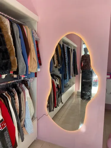 Espelho Decorativo com Iluminação LED