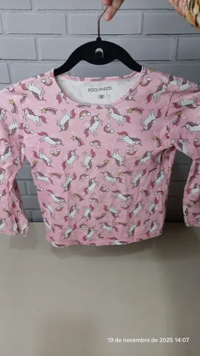 Blusinha Básica Tamanho: 8