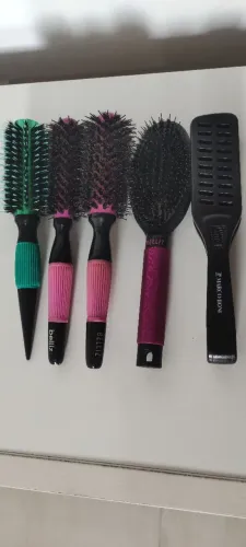 Kit escova de cabelo Belliz e Marco Boni