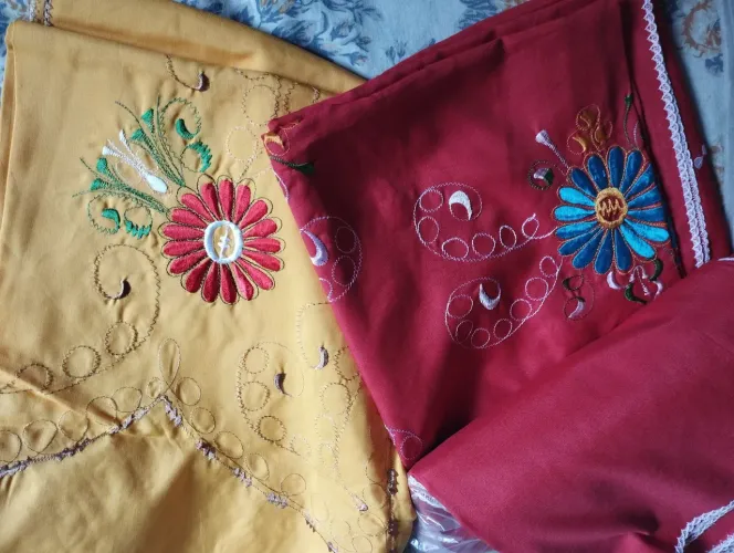 Colcha solteiro bordada 