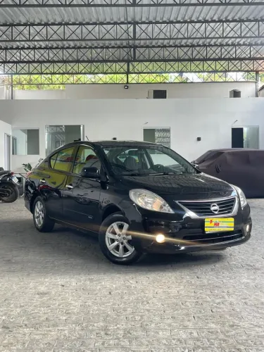 Nissan Versa SL 1.6 Mec. 2014