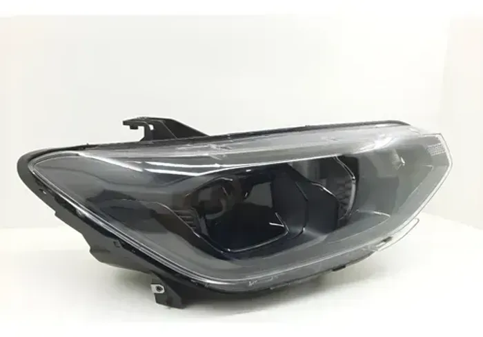 Farol Full Led Tracker 2022 2023 2024 Máscara Negra Lado Direito