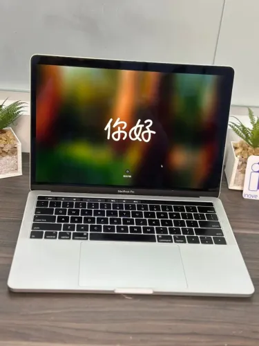 MacBook Pro Touchbar 2019  A2159 Processador: i5 16GB DDR4  120GB SSD