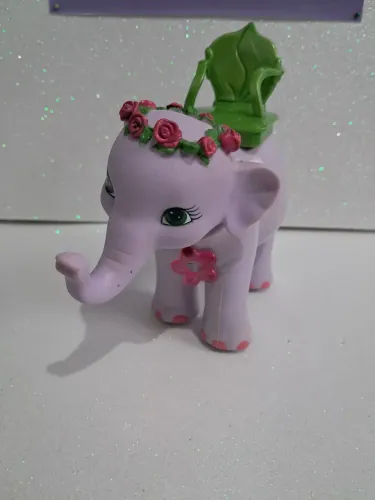 Elefante Tika Kelly (Barbie e a princesa da ilha )