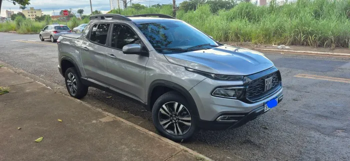 FIAT TORO 1.3 AUT  FREEDON T270 TURBO FLEX 2024 AC TROCA