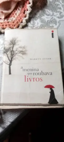 A Menina Que Roubava Livros - Markus Zusak