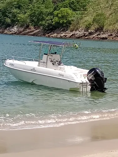 FISHING 21.5 -- 16 HORAS DE USO