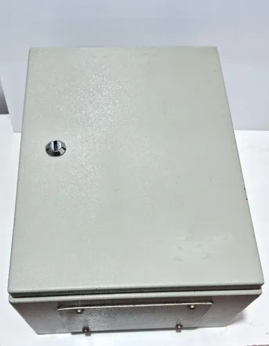 Quadro de Distribuição Eletrico  40x30x20 com flange-ch 16