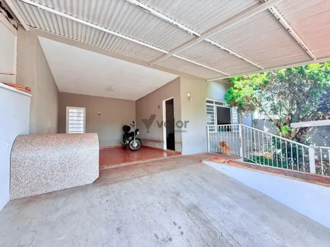 Casa à venda em Campinas, Sousas, com 2 quartos, com 152 m²