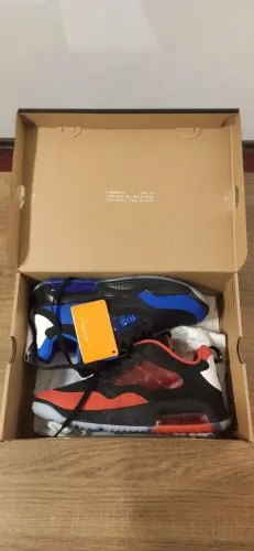 Tênis Jordan Air Max 200 Paris Saint-Germain