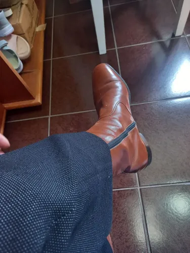 Bota marrom couro !!! Super promoção!!!