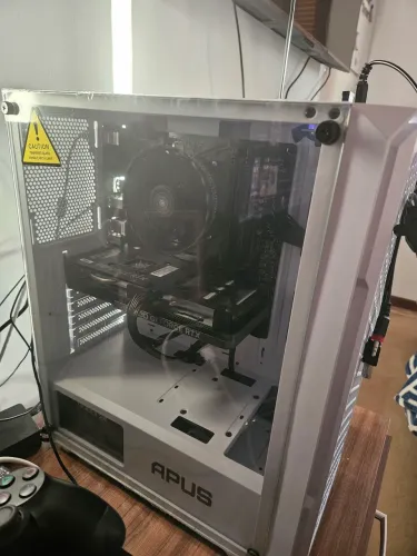 PC - RYZEN 5 5600 -Nvidia RTX 4060