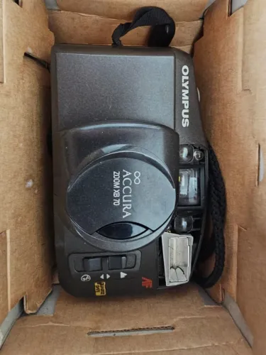 Câmera Fotográfica Olympus Accura Zoom XB 70