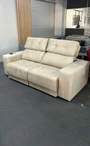 Sofá retrátil e reclinável 2 lugares