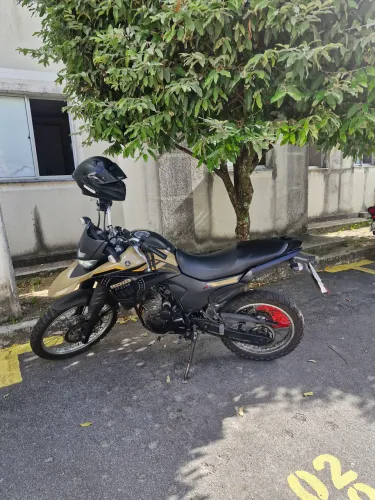 Yamaha lander