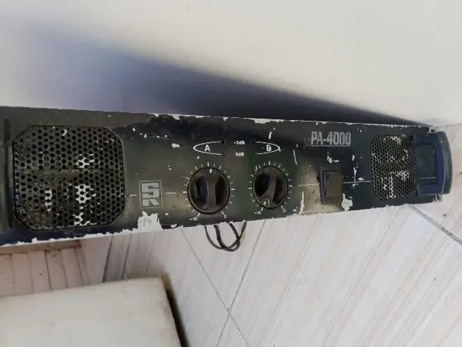 Vendo Amplificador Staner PA-4000 e Mesa de Som O'neal OMX8