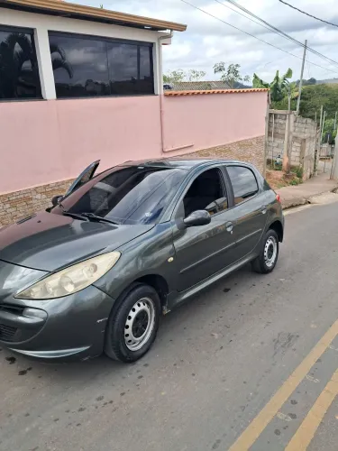 Peugeot 207 X-line 1.4 Flex 8V 5P 2010