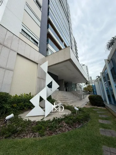 EXCELENTE APARTAMENTO MOBILIADO NA BEIRA MAR NORTE