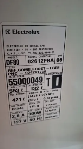 Geladeira Eletrolux 553 litros 127W
