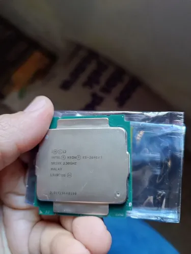 Xeon E5 2696 v3