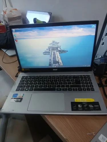 Vendo notebook acer